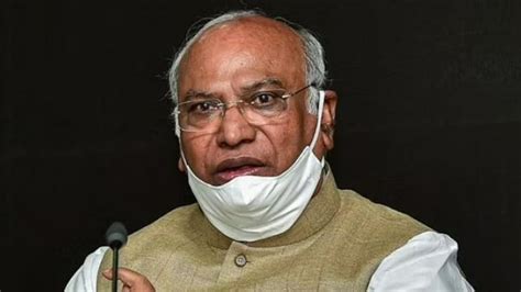 Mallikarjun Kharge Biography: Age, Education, Wife,。